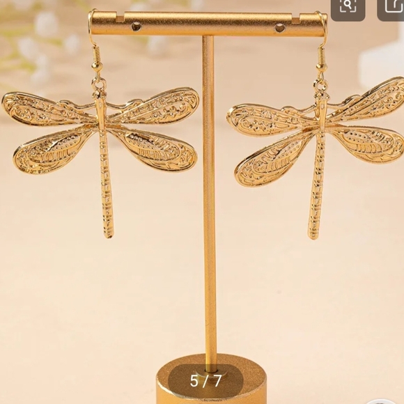 Dragonfly Earrings Gold Tone Zinc Alloy - Picture 7 of 13